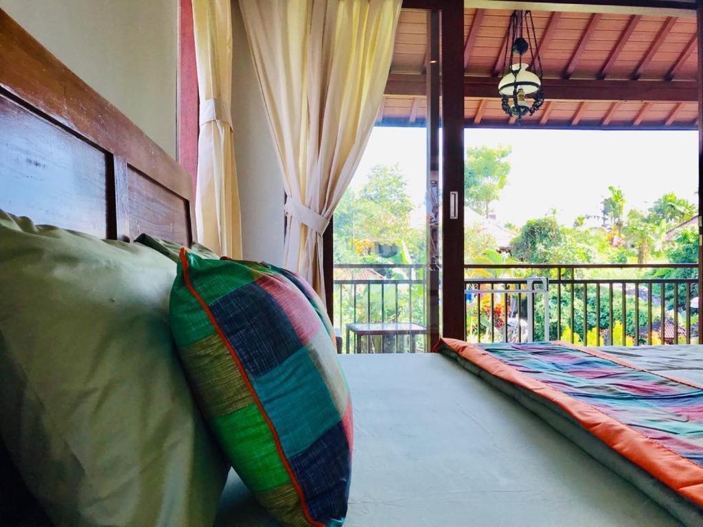 White House Hotel Ubud  Exterior photo