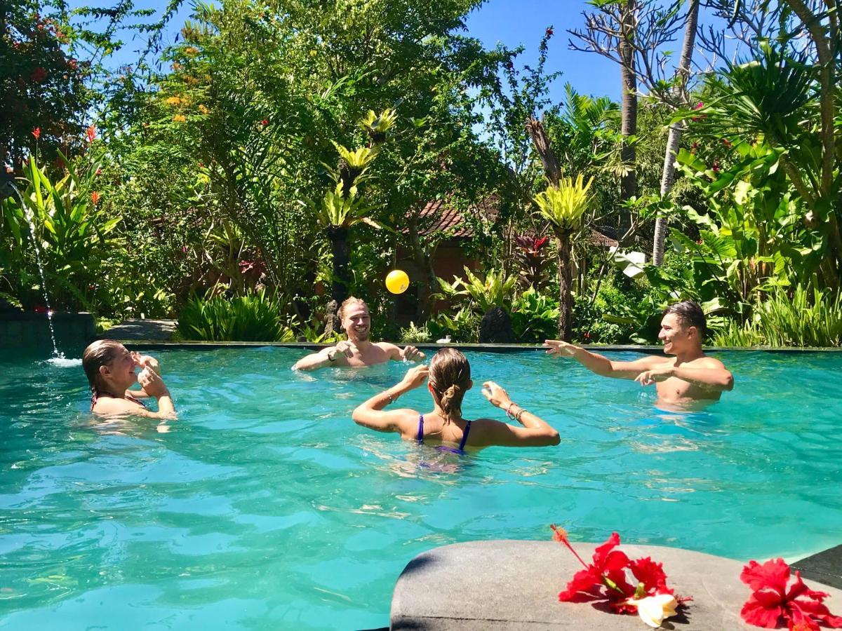 White House Hotel Ubud  Exterior photo